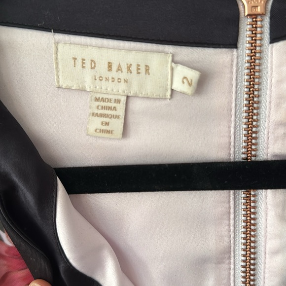 Size 2 Ted Baker London Shawnie Painted Posie Fitted Midi Dress - Picture 2 of 7